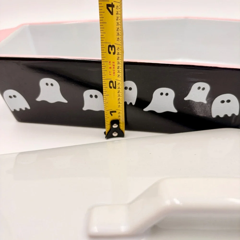 Zrike Brands Coffin Shape Baking Dish w Lid Black‎ Pink Ghost Halloween Ceramic